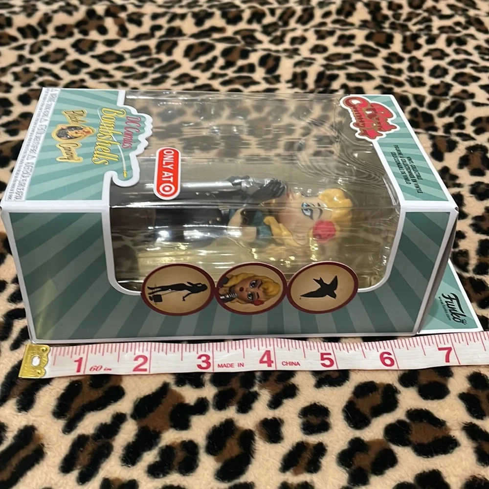 FUNKO Rock Candy DC Comics Bombshells Black Canary Doll 🌹Rockabilly Pin-up Rose - Picture 14 of 15